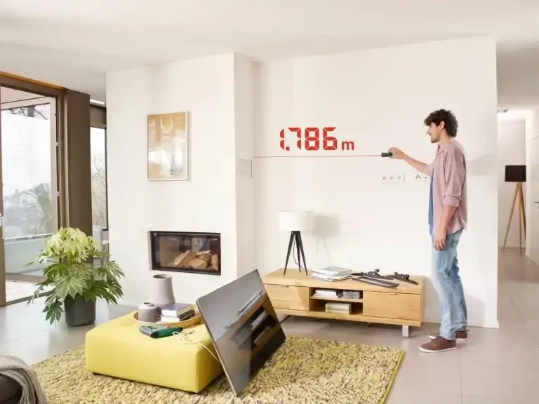 Avis et test du télémètre laser Bosch Easy Distance 20 : le plus simple, à une seule touche