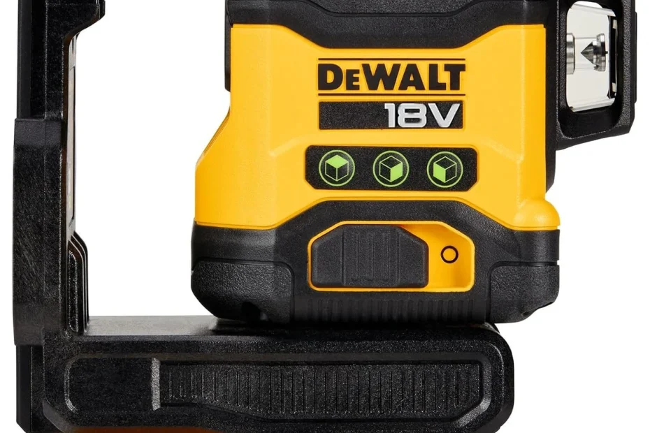 Laser 3D vert DeWalt DCLE34031D1 jaune et noir sur son embase, pack XR 18 V de 2 Ah clipsé dessous