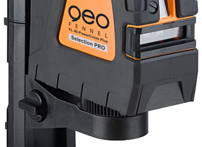 Laser croix rouge geo-FENNEL FL 40-PowerCross Plus noir et orange sur son support multifonction